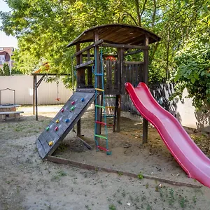 Apartman László -, Hajdúszoboszló